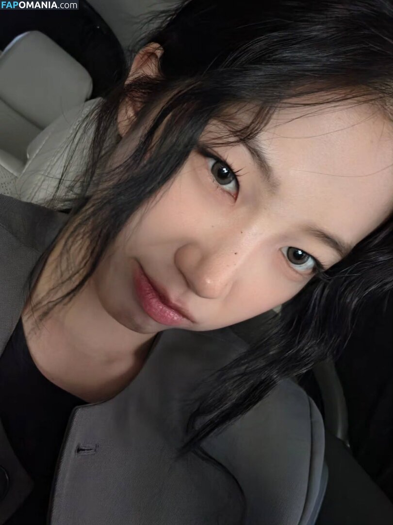 Kazuha Nakamura 中村 一葉 / LESSERAFIM / zuhazana Naken OnlyFans  Läckta Foto #9