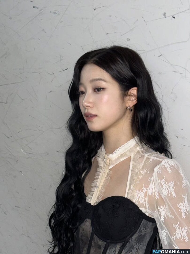 Kazuha Nakamura 中村 一葉 / LESSERAFIM / zuhazana Naken OnlyFans  Läckta Foto #26
