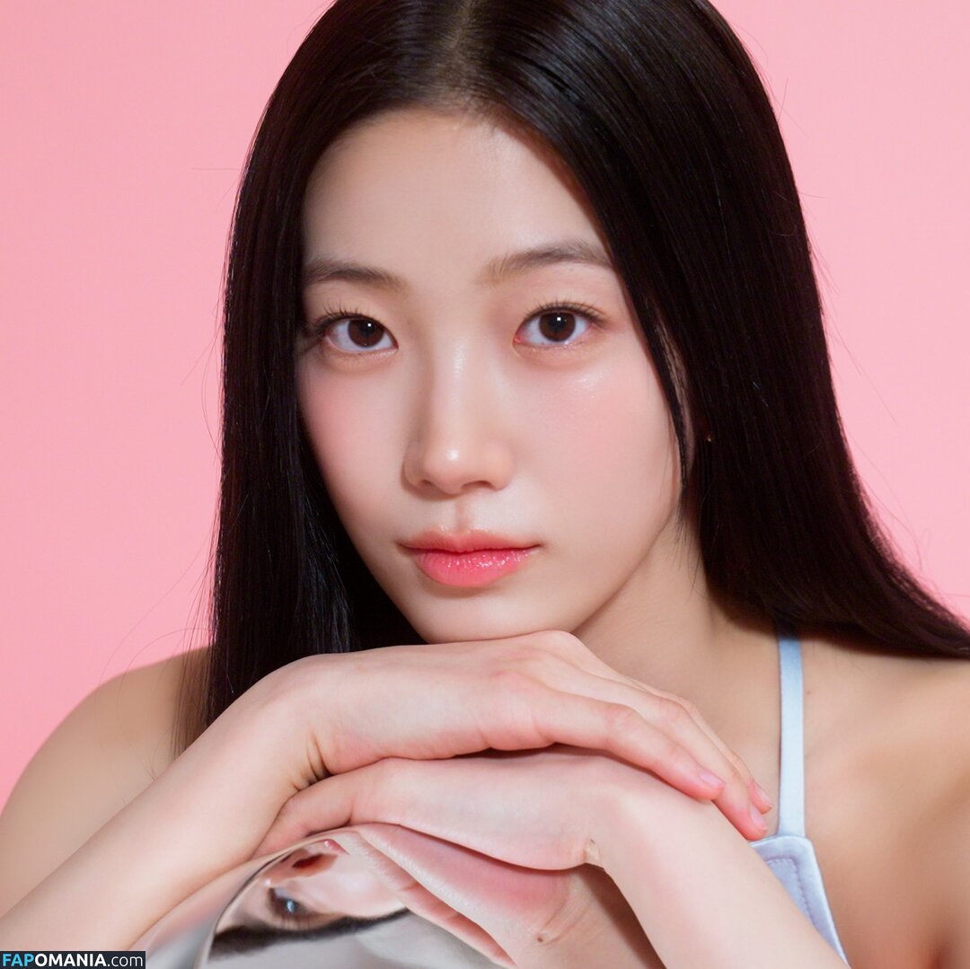 Kazuha Nakamura 中村 一葉 / LESSERAFIM / zuhazana Naken OnlyFans  Läckta Foto #38