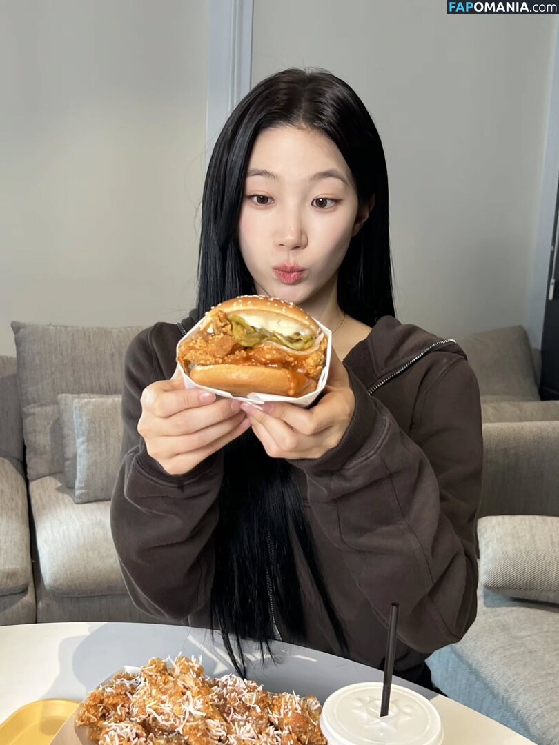 Kazuha Nakamura 中村 一葉 / LESSERAFIM / zuhazana Naken OnlyFans  Läckta Foto #43