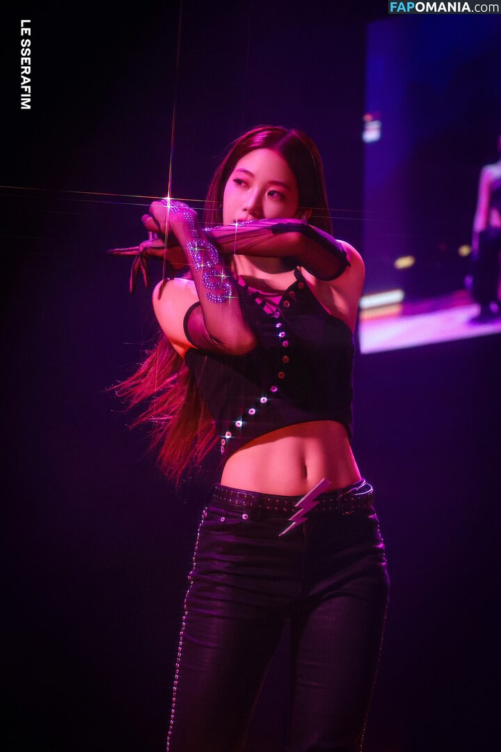 Kazuha Nakamura 中村 一葉 | LESSERAFIM Naken OnlyFans  Läckta Foto #18