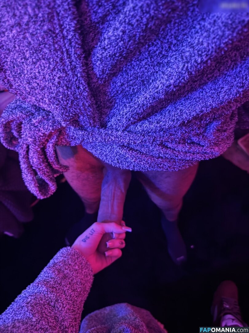 Kendalluvxx / kendalluvx / kxndalo Naken OnlyFans  Läckta Foto #126