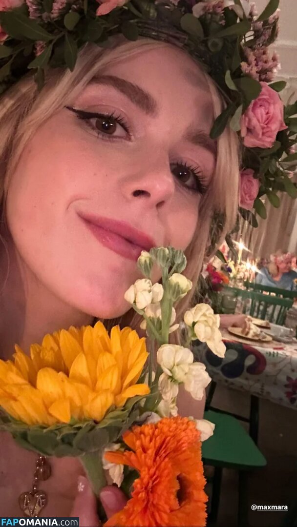 AdventuresSabrina / Kiernan Shipka / kiernanshipka Naken OnlyFans  Läckta Foto #51
