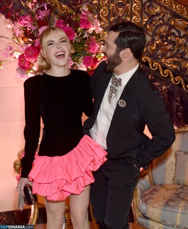 AdventuresSabrina / Kiernan Shipka / kiernanshipka Naken OnlyFans  Läckta Foto #592