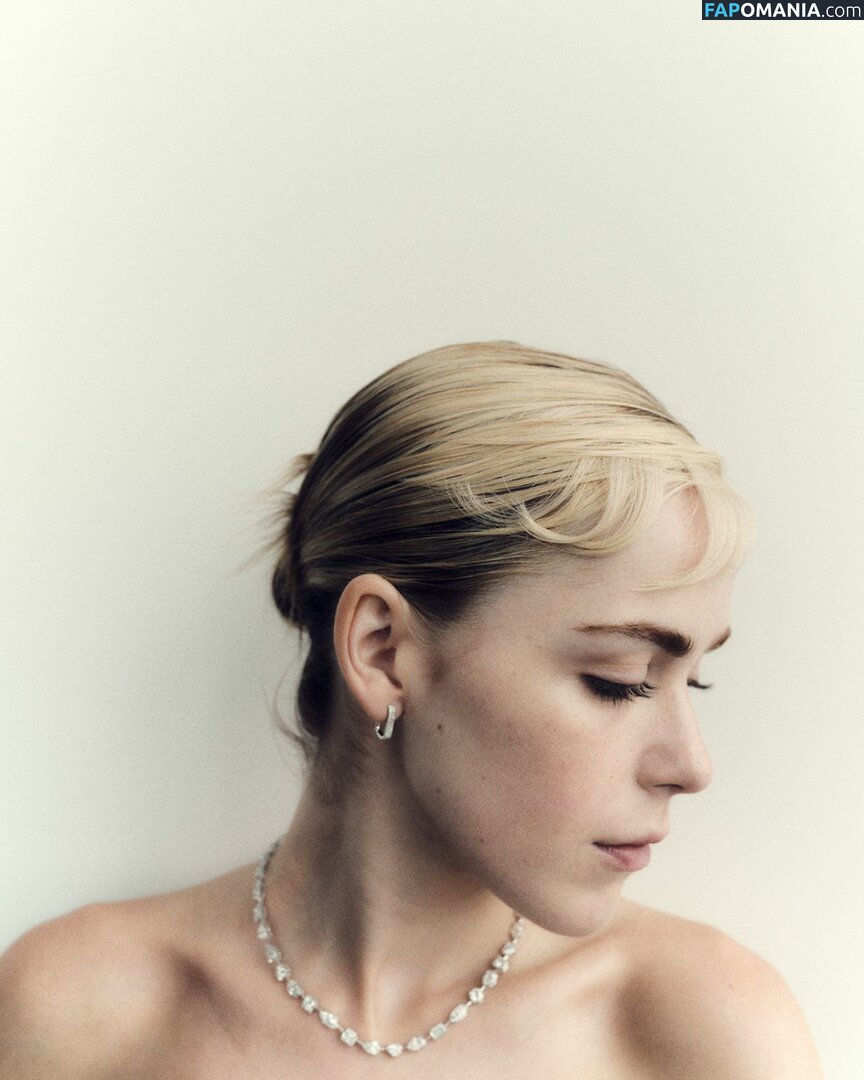 AdventuresSabrina / Kiernan Shipka / kiernanshipka Naken OnlyFans  Läckta Foto #679