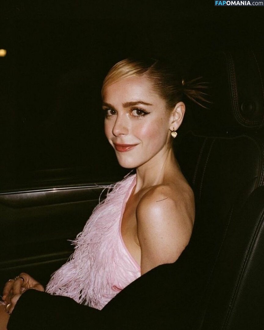 AdventuresSabrina / Kiernan Shipka / kiernanshipka Naken OnlyFans  Läckta Foto #694