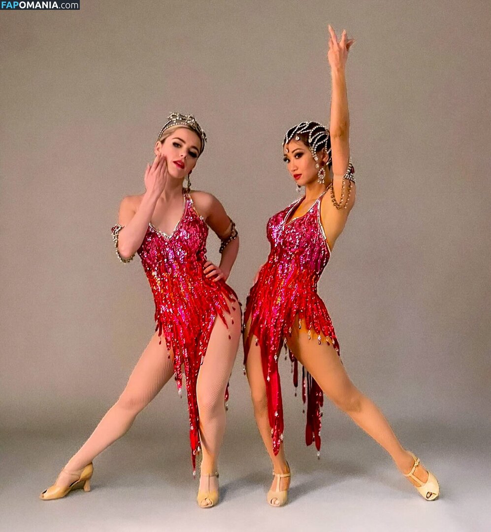 AdventuresSabrina / Kiernan Shipka / kiernanshipka Naken OnlyFans  Läckta Foto #1548