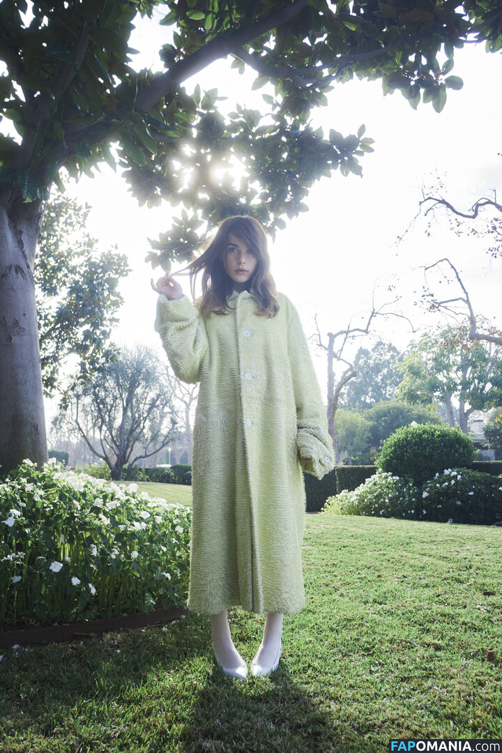 AdventuresSabrina / Kiernan Shipka / kiernanshipka Naken OnlyFans  Läckta Foto #1558