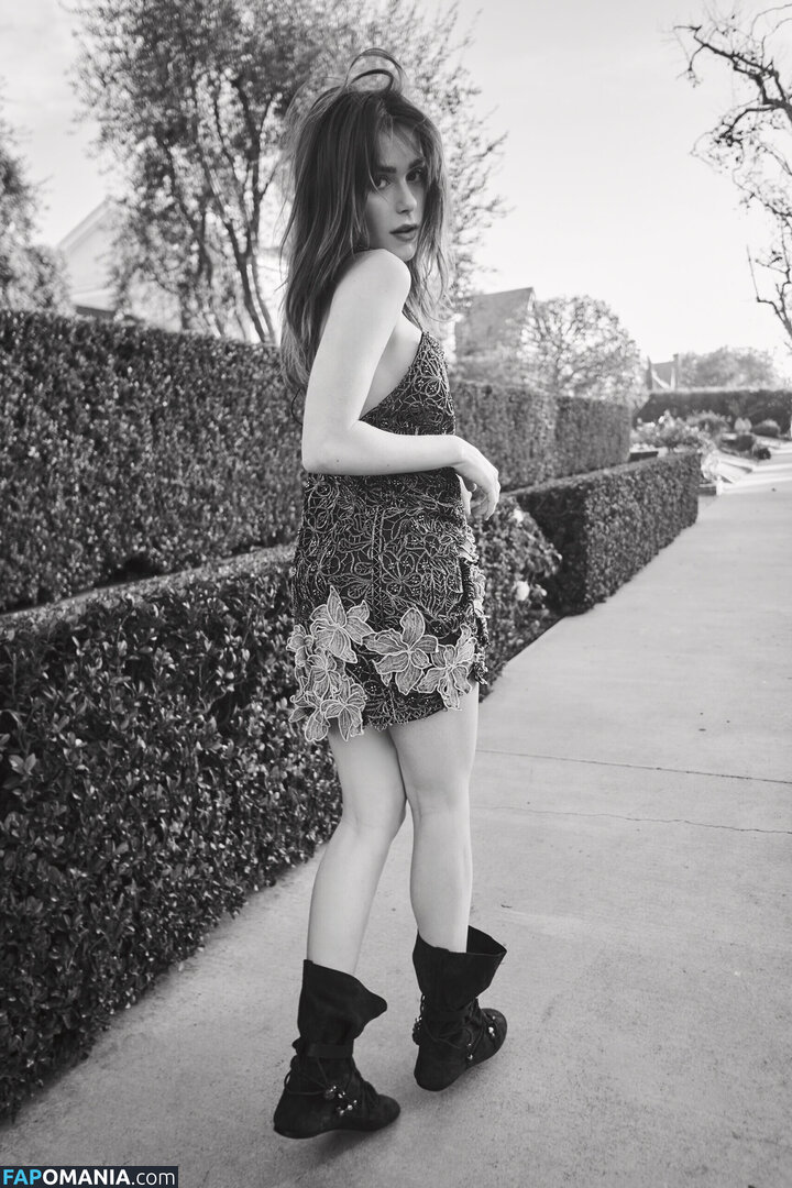 AdventuresSabrina / Kiernan Shipka / kiernanshipka Naken OnlyFans  Läckta Foto #1560