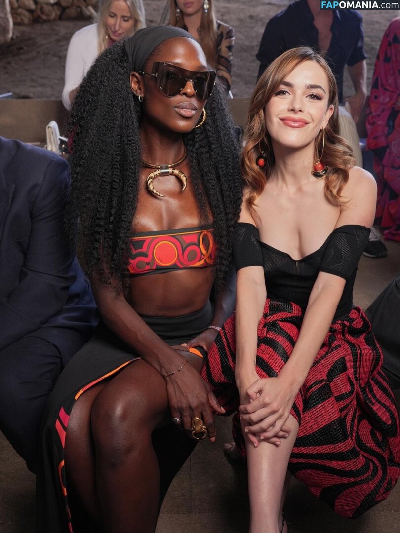 AdventuresSabrina / Kiernan Shipka / kiernanshipka Naken OnlyFans  Läckta Foto #1582