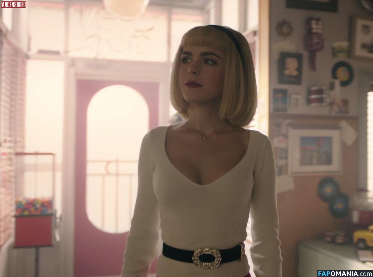 AdventuresSabrina / Kiernan Shipka / kiernanshipka Naken OnlyFans  Läckta Foto #1609