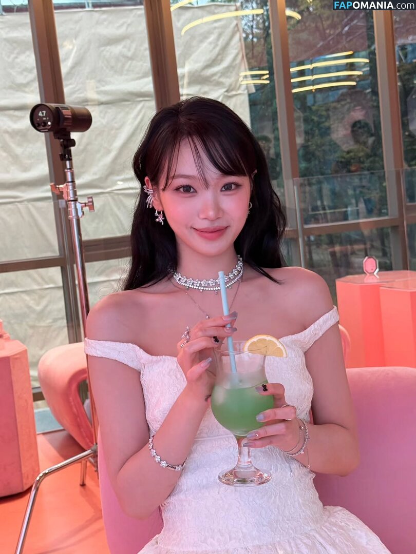 Kim Chaewon / _chaechae_1 / 김채원 Le Sserafim Naken OnlyFans  Läckta Foto #44