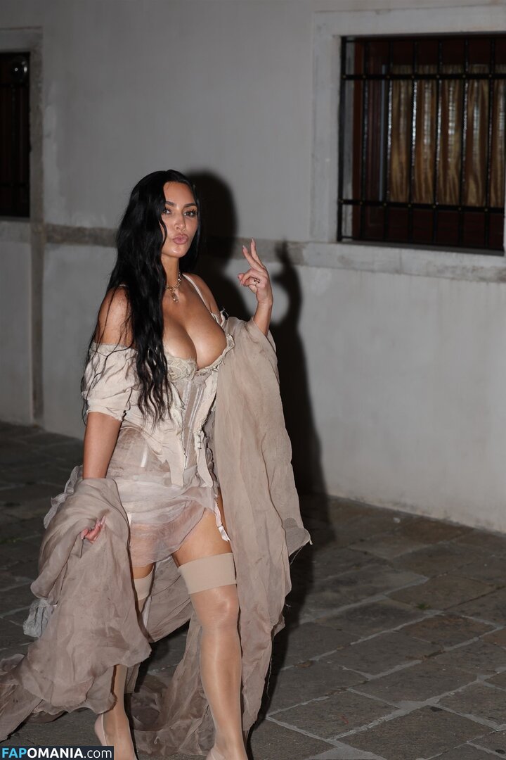 Kim Kardashian / kimkadarshian / kimkardashian Naken OnlyFans  Läckta Foto #23
