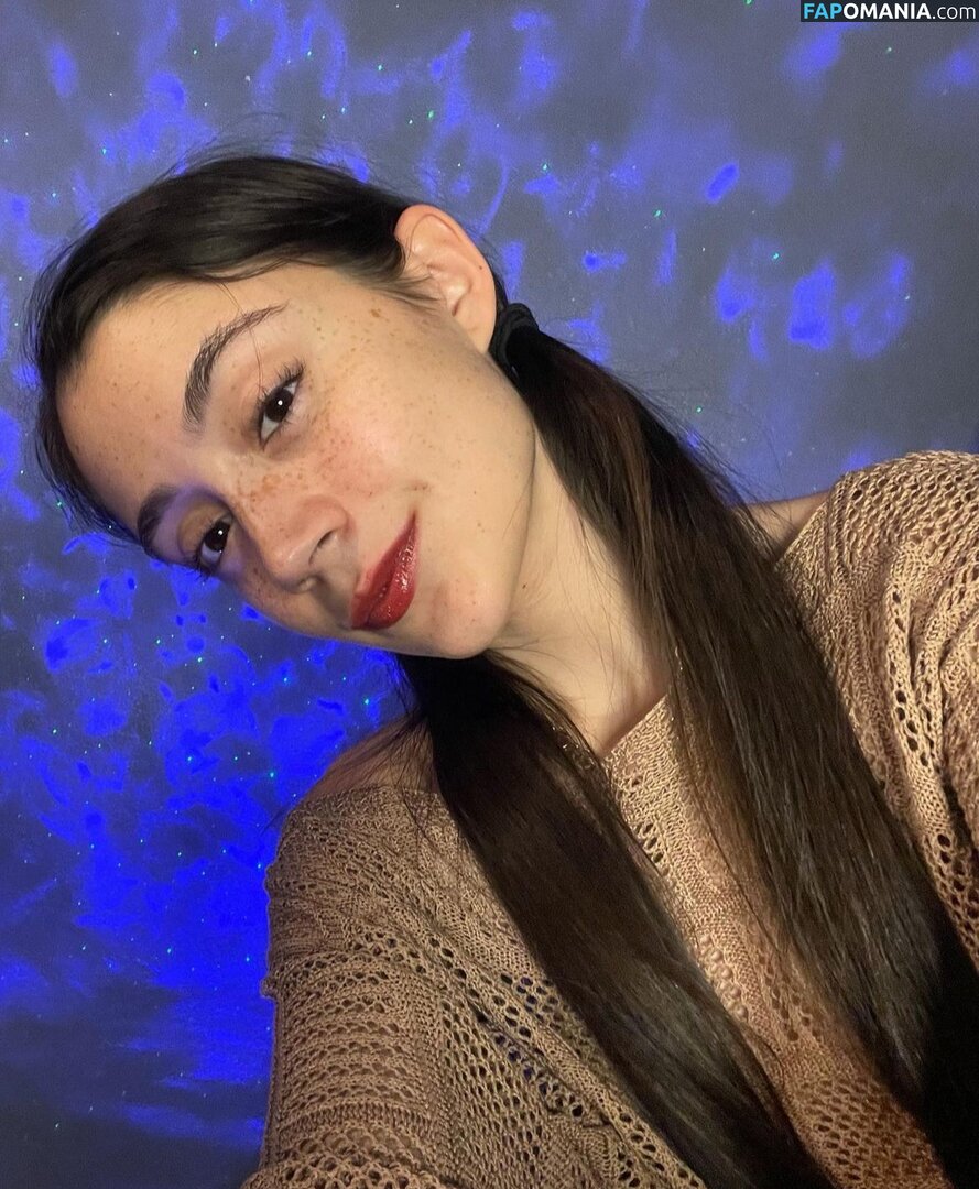 ayowhoischapis / kimbermelendrez Naken OnlyFans  Läckta Foto #1