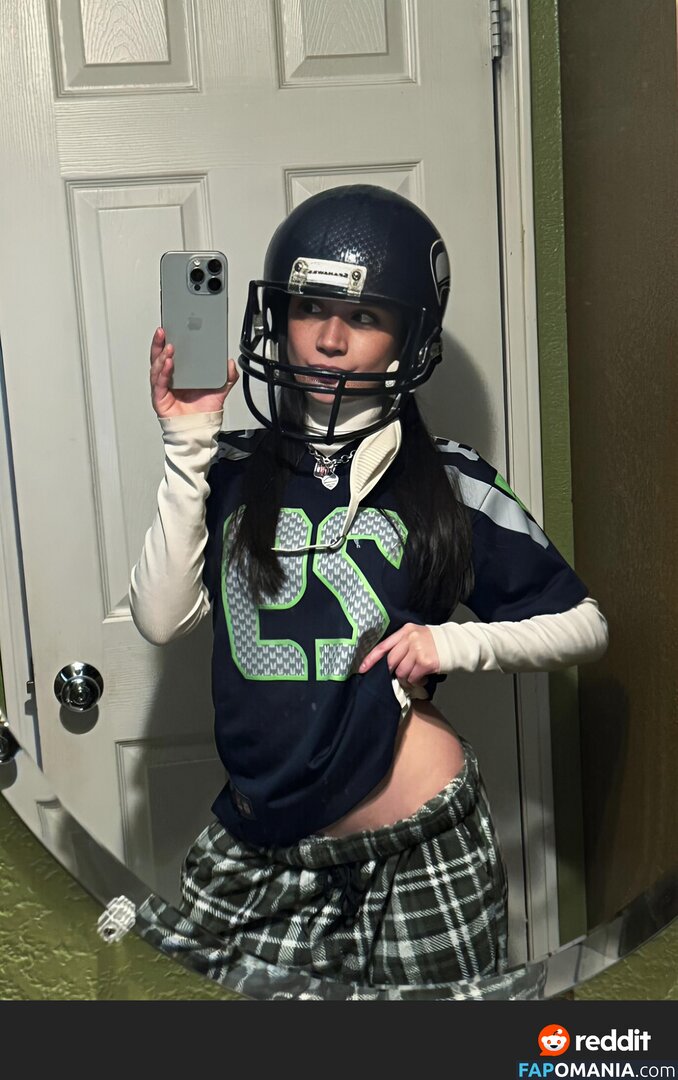 ayowhoischapis / kimbermelendrez Naken OnlyFans  Läckta Foto #3