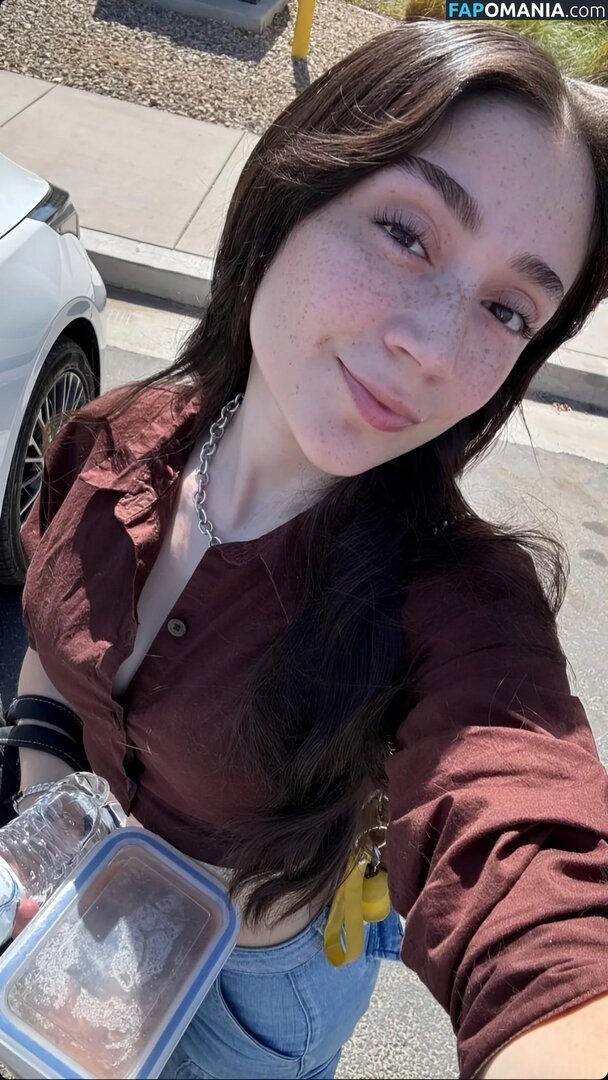 ayowhoischapis / kimbermelendrez Naken OnlyFans  Läckta Foto #10