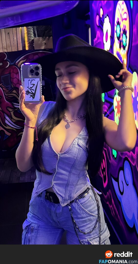 ayowhoischapis / kimbermelendrez Naken OnlyFans  Läckta Foto #14