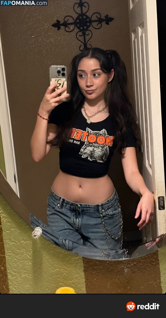 ayowhoischapis / kimbermelendrez Naken OnlyFans  Läckta Foto #15