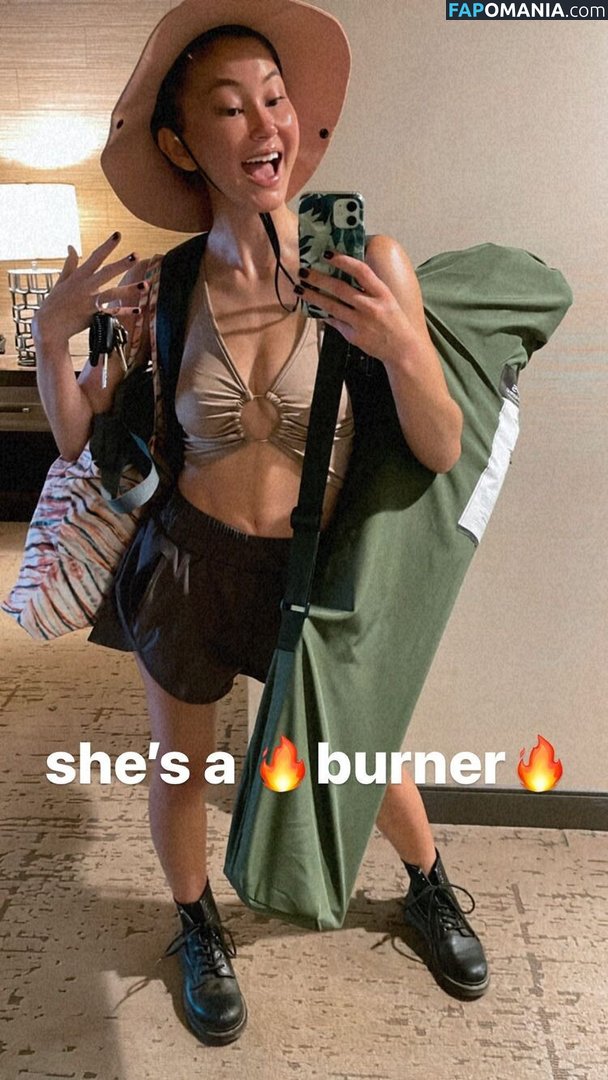 Kimiko Glenn / https: / kimikoglenn Naken OnlyFans  Läckta Foto #26