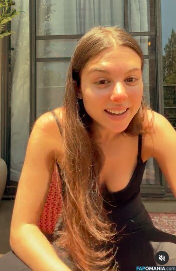 Kira Kosarin / kirakosarin Naken OnlyFans  Läckta Foto #135