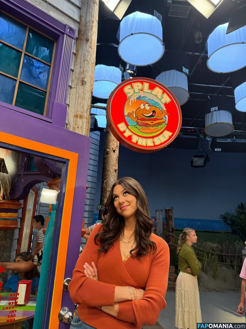 Kira Kosarin / kirakosarin Naken OnlyFans  Läckta Foto #746