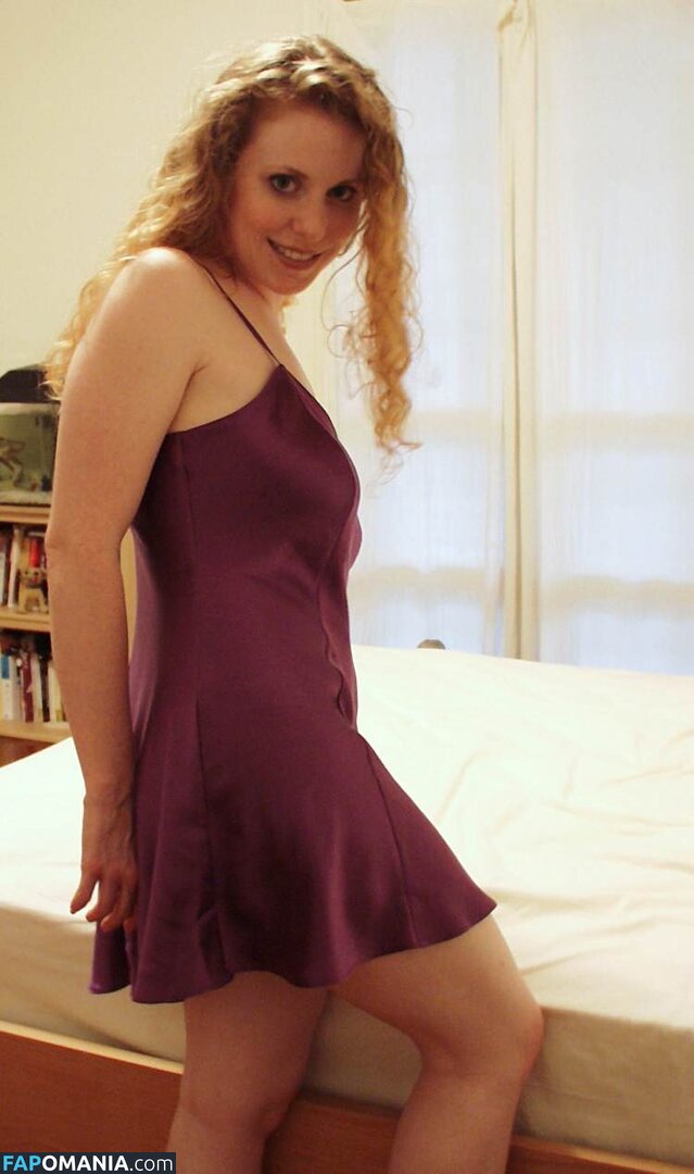 Kira The Little Redhead Naken OnlyFans  Läckta Foto #243