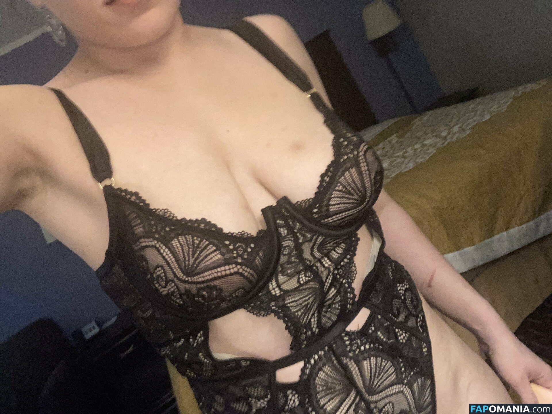 Elektra Sinn / Korin / elektra_sinn / korinknives Naken OnlyFans  Läckta Foto #1