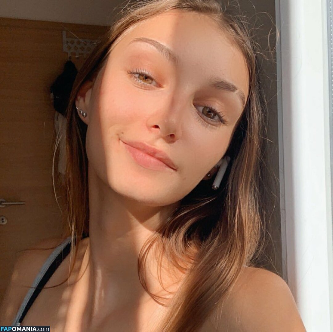 Koroska / koroska_ Naken OnlyFans  Läckta Foto #2