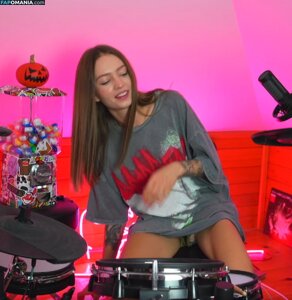 Kriss Drummer / Kristina Rybalchenko / kriss_drummer Naken OnlyFans  Läckta Foto #2