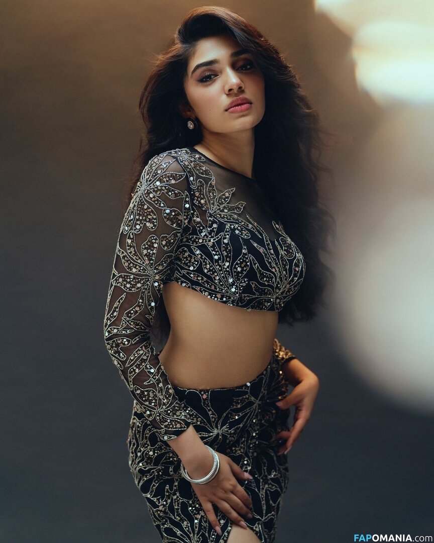 Krithi Shetty Naken OnlyFans  Läckta Foto #2