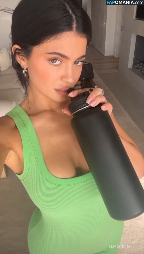 Kylie Jenner / kyliejenner / kyliejenner.2 Naken OnlyFans  Läckta Foto #30