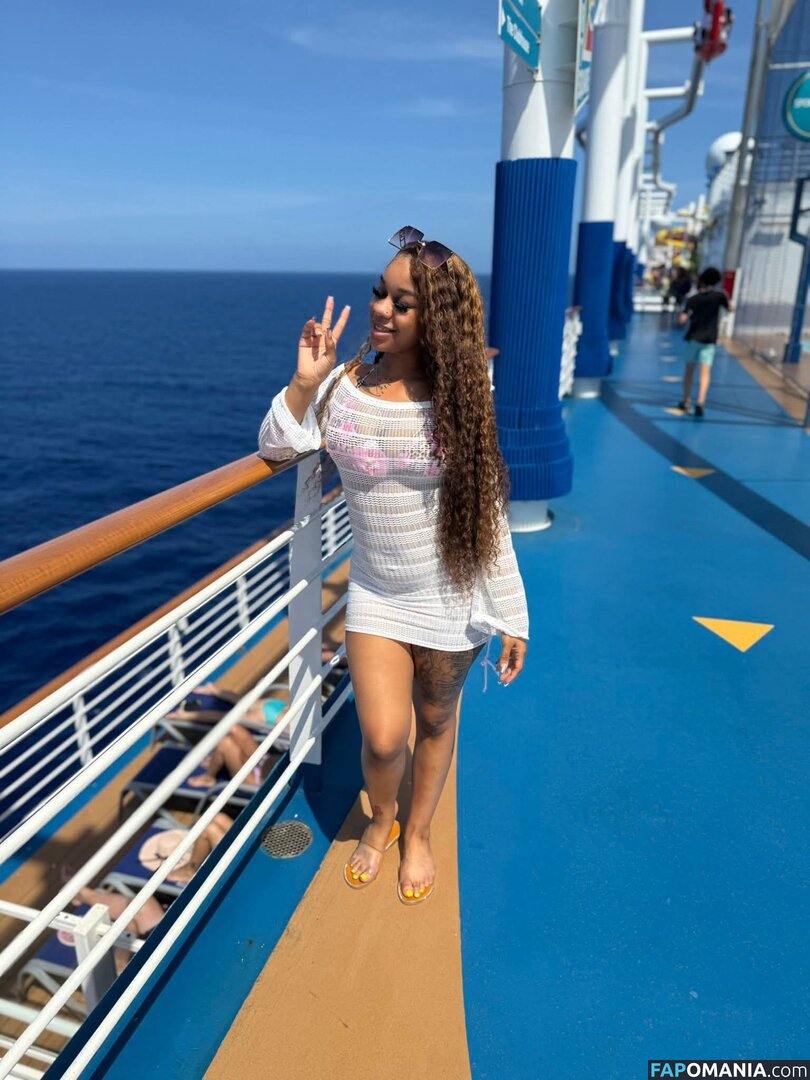 Kyra Kenya / kyaraa0 Naken OnlyFans  Läckta Foto #7