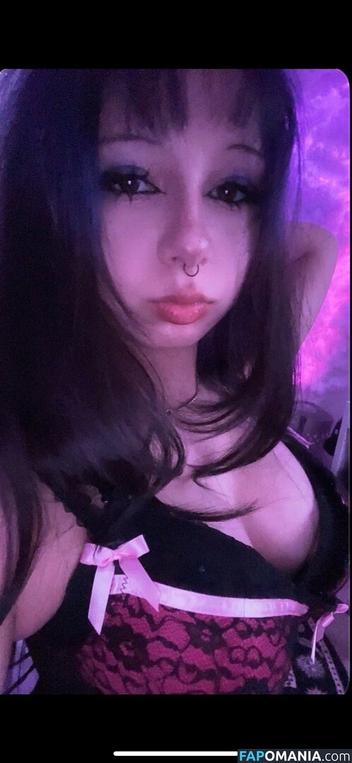 Laine / cw / https: / laine.delano / lainebaby / lainepws / lainepwss / lpwss Naken OnlyFans  Läckta Foto #15