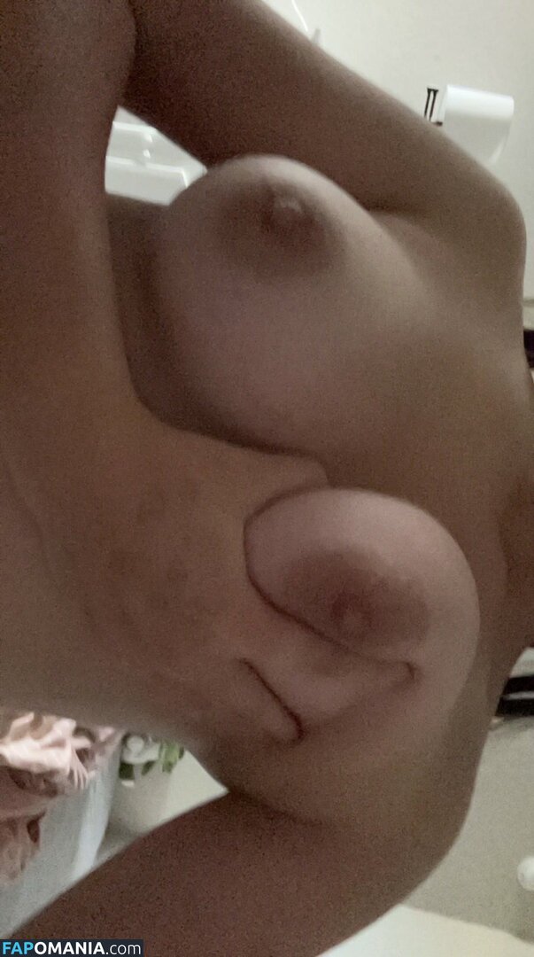 Laine / cw / https: / laine.delano / lainebaby / lainepws / lainepwss / lpwss Naken OnlyFans  Läckta Foto #19