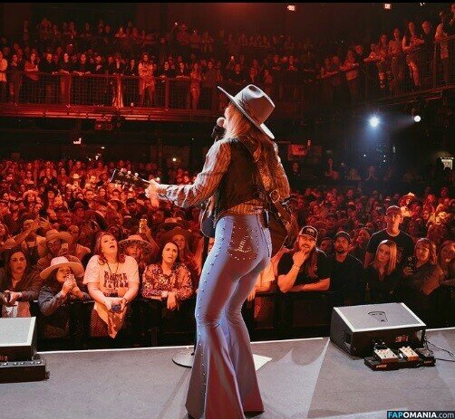 Lainey Wilson / laineywilsonmusic Naken OnlyFans  Läckta Foto #5