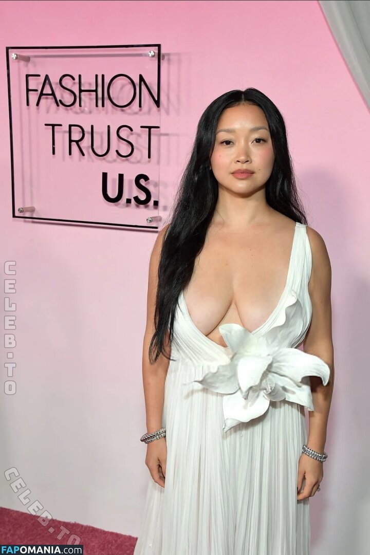 Lana Condor / https: / lanacondor Naken OnlyFans  Läckta Foto #2