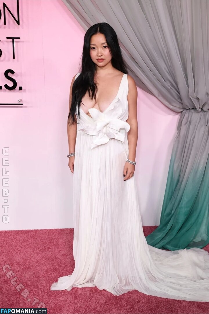 Lana Condor / https: / lanacondor Naken OnlyFans  Läckta Foto #5