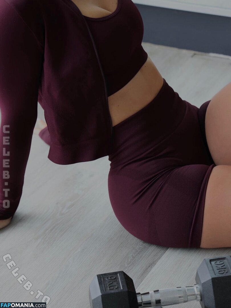 lara.gbdt Naken OnlyFans  Läckta Foto #2