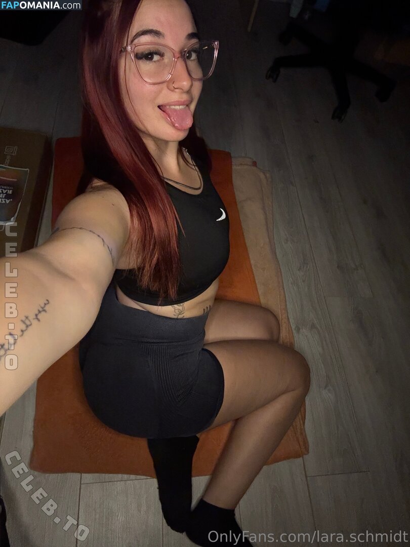 Lara.schmidt Naken OnlyFans  Läckta Foto #8