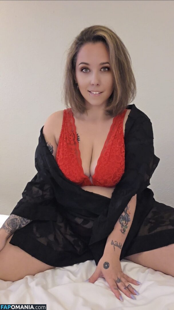 lariarussell / ryanfirst1 Naken OnlyFans  Läckta Foto #1