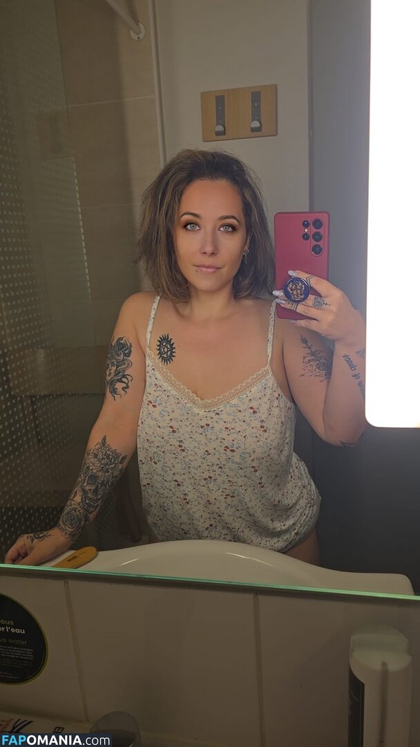 lariarussell / ryanfirst1 Naken OnlyFans  Läckta Foto #13