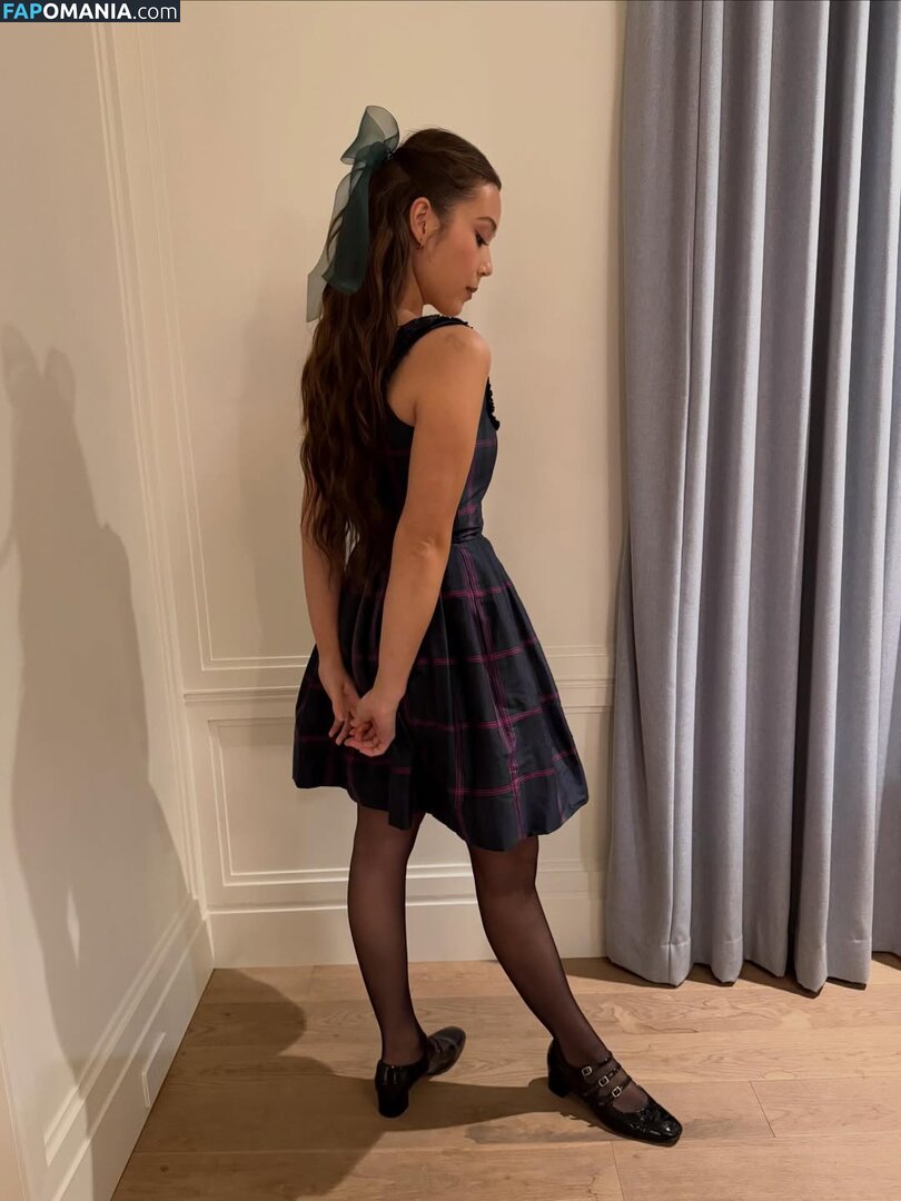 Laufey Lin / laufey Naken OnlyFans  Läckta Foto #145