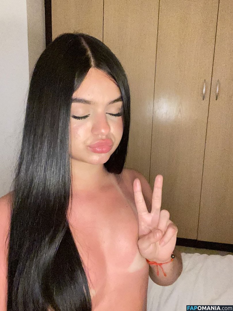 laualexandra / laulexandra Naken OnlyFans  Läckta Foto #5