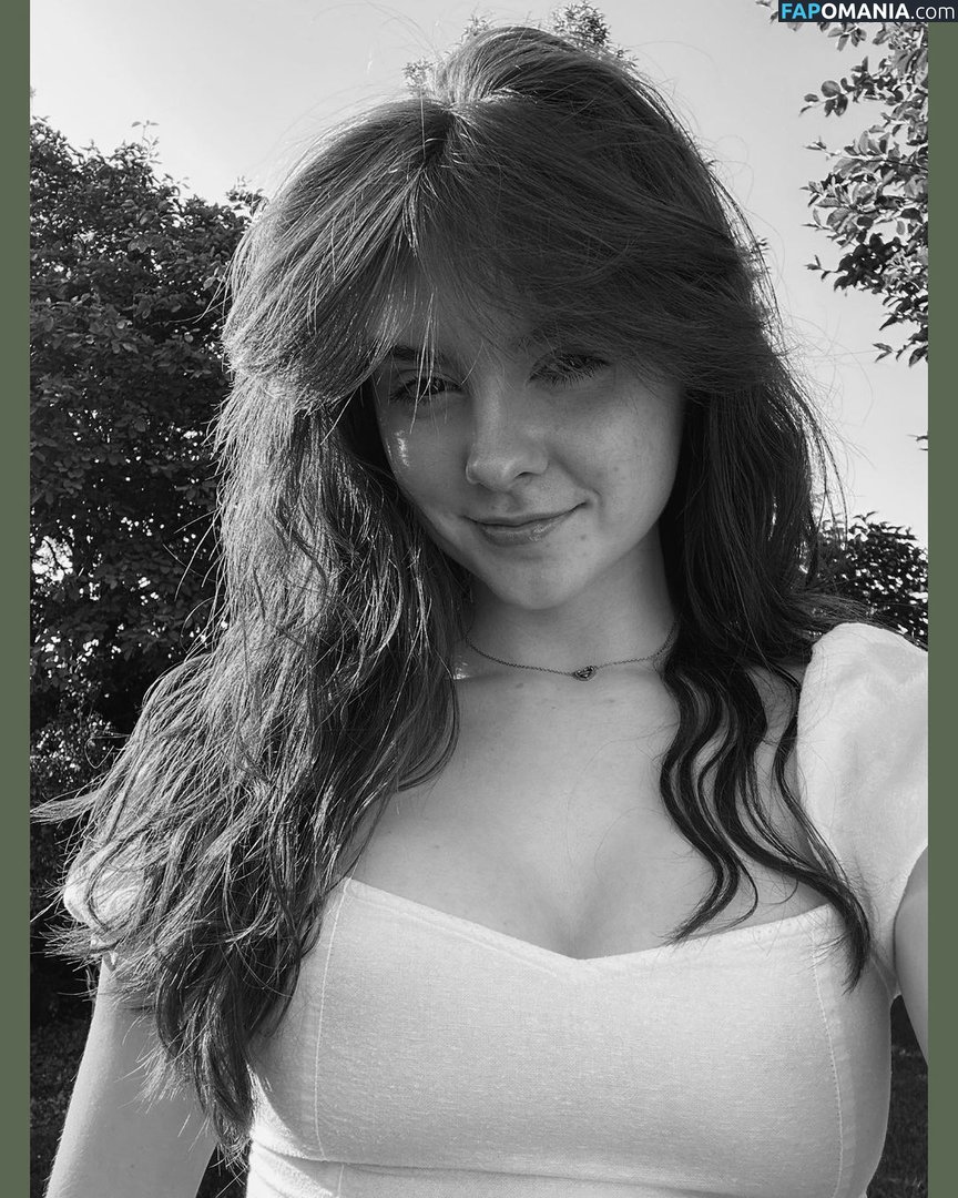 Laura Anne / _laura.anne__ / laura.anne__ / lauraartea Naken OnlyFans  Läckta Foto #3