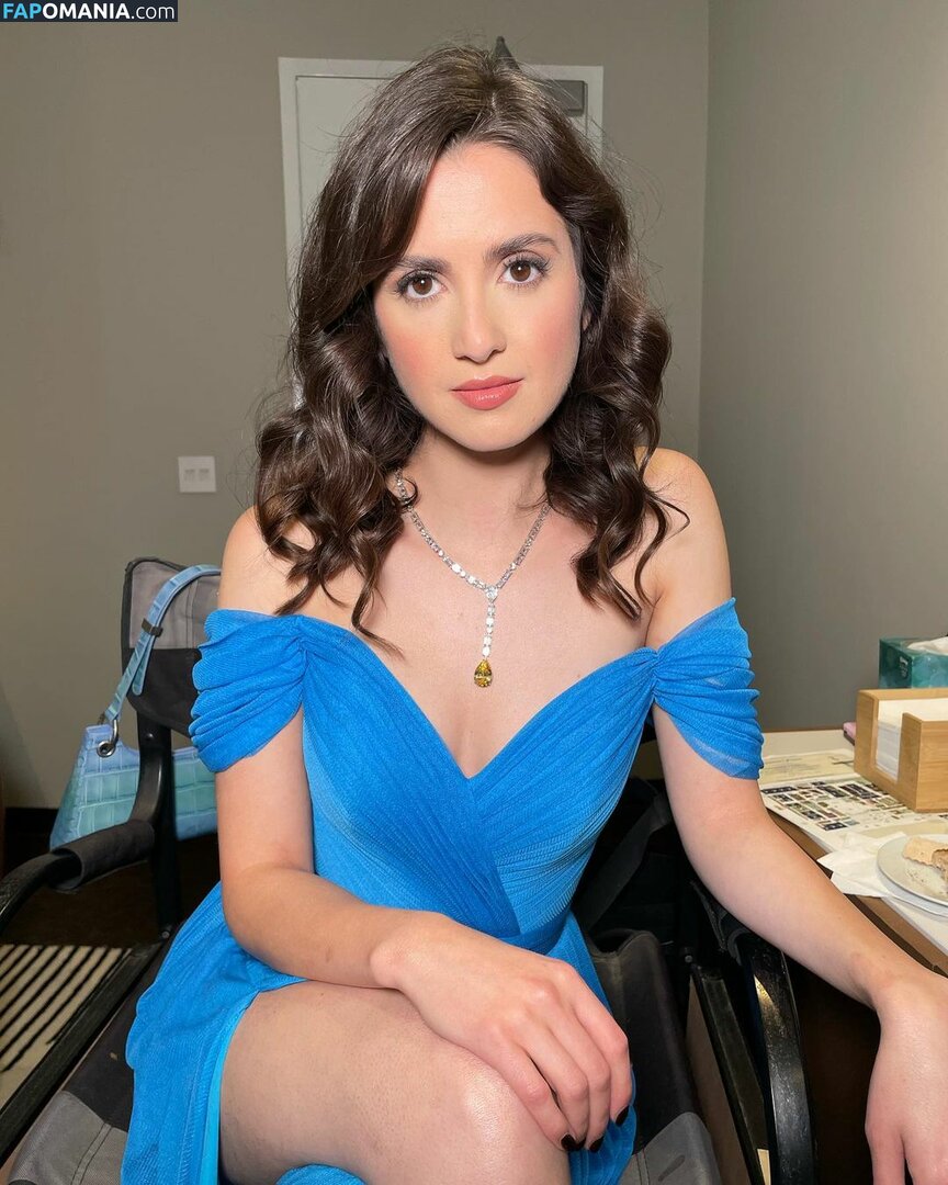 Laura Marano / lauramarano Naken OnlyFans  Läckta Foto #4