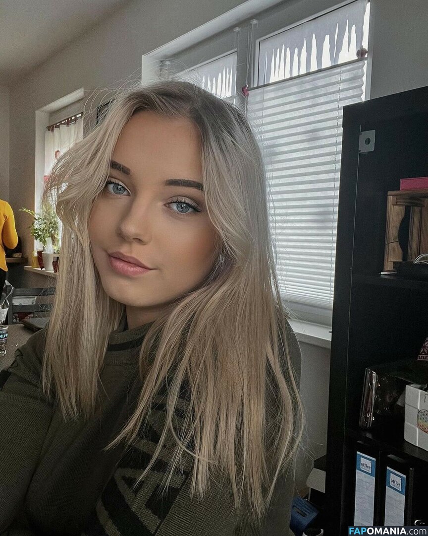 Laura / https: / laurabeverlin / llaurenha / lolilau Naken OnlyFans  Läckta Foto #62