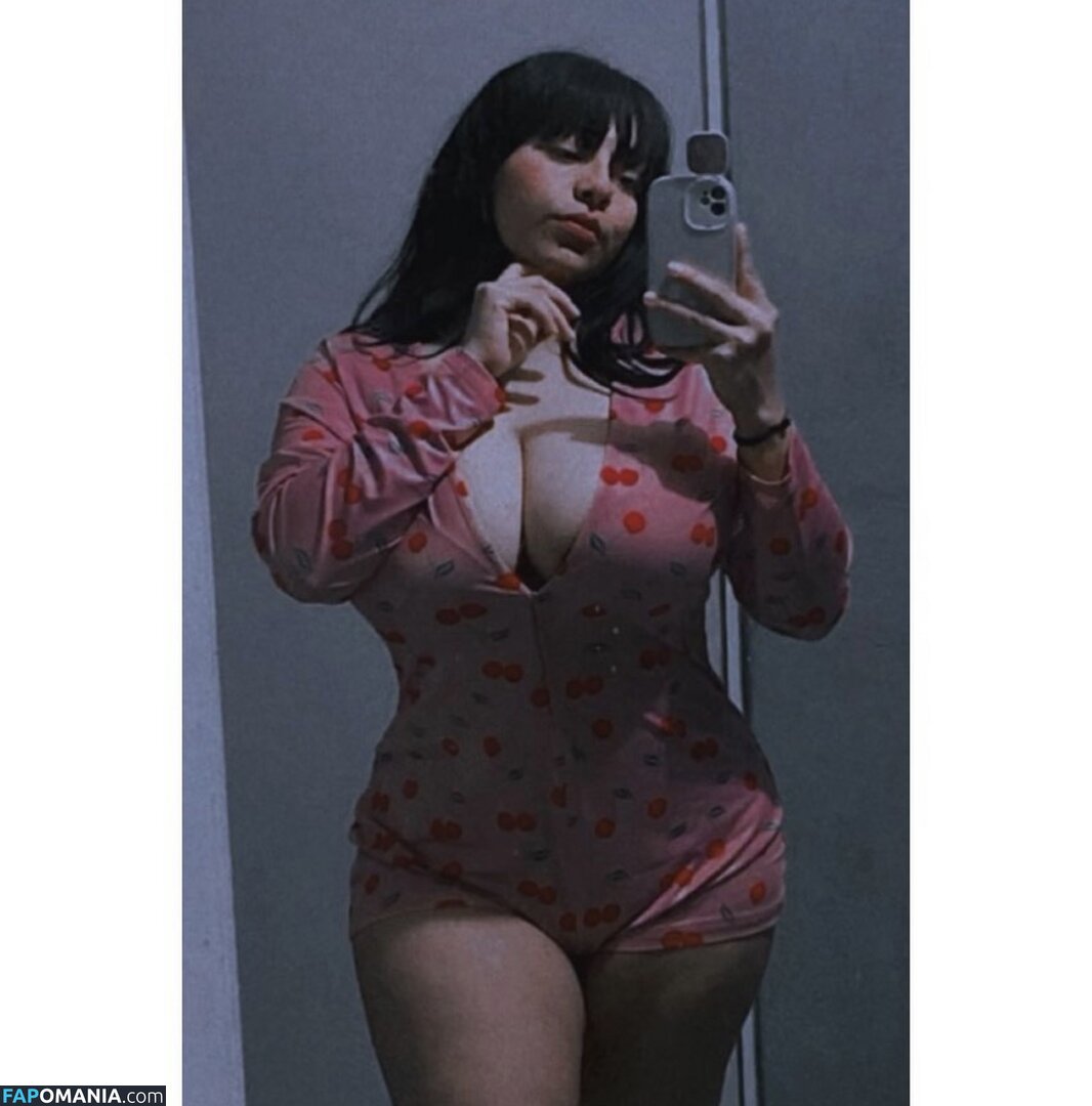 Lauralrg08 / lauraroman_01 Naken OnlyFans  Läckta Foto #1