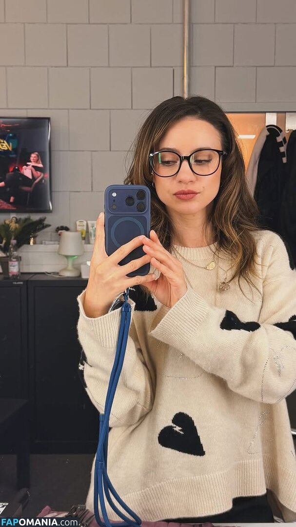 Laure Valée / laure_bv Naken OnlyFans  Läckta Foto #166