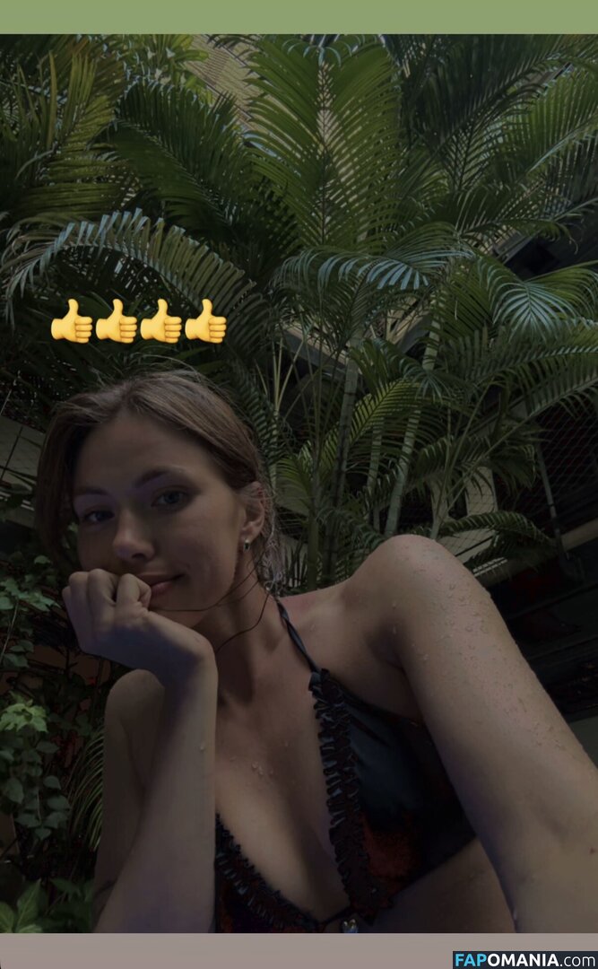 Leah Kirkup / Lmkrk / Lmkrkrk / Lmrkrk Naken OnlyFans  Läckta Foto #9