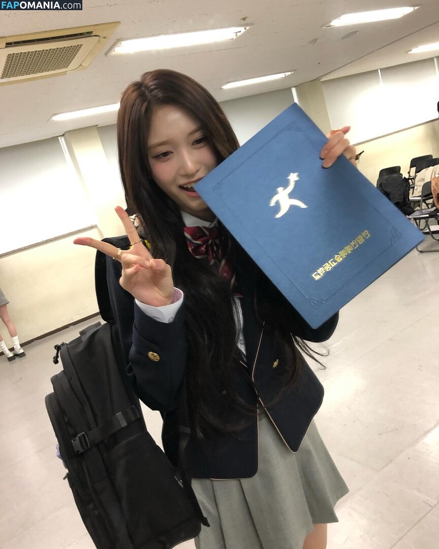 Lee Hyun-Seo / eeseooes / https: / iveleeseoi Naken OnlyFans  Läckta Foto #1